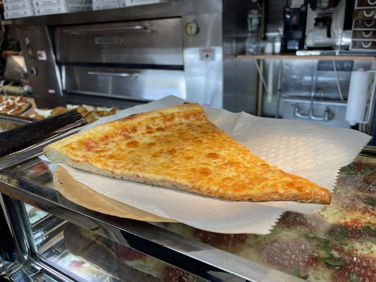 Scott's Pizza Tours tweet media