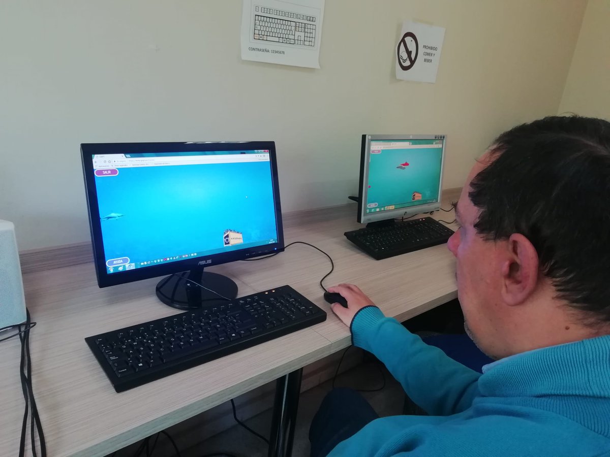 SergioAguinaga6's tweet photo. 👋 ¡Os presentamos al grupo #TodosSomosTodas #Sufragio @GrupoAMAS @AytoLeganes!
👉 Alguna de sus actividades son: estimulación cognitiva #GNPT @IGuttmann, salidas en comunidad, y pronto comenzarán zumba con 🤸♂️@IAmGalo1988 y repostería en @Horneandodeseos 🍰
¡Qué grandes sois! https://t.co/5EpGd6noGz
