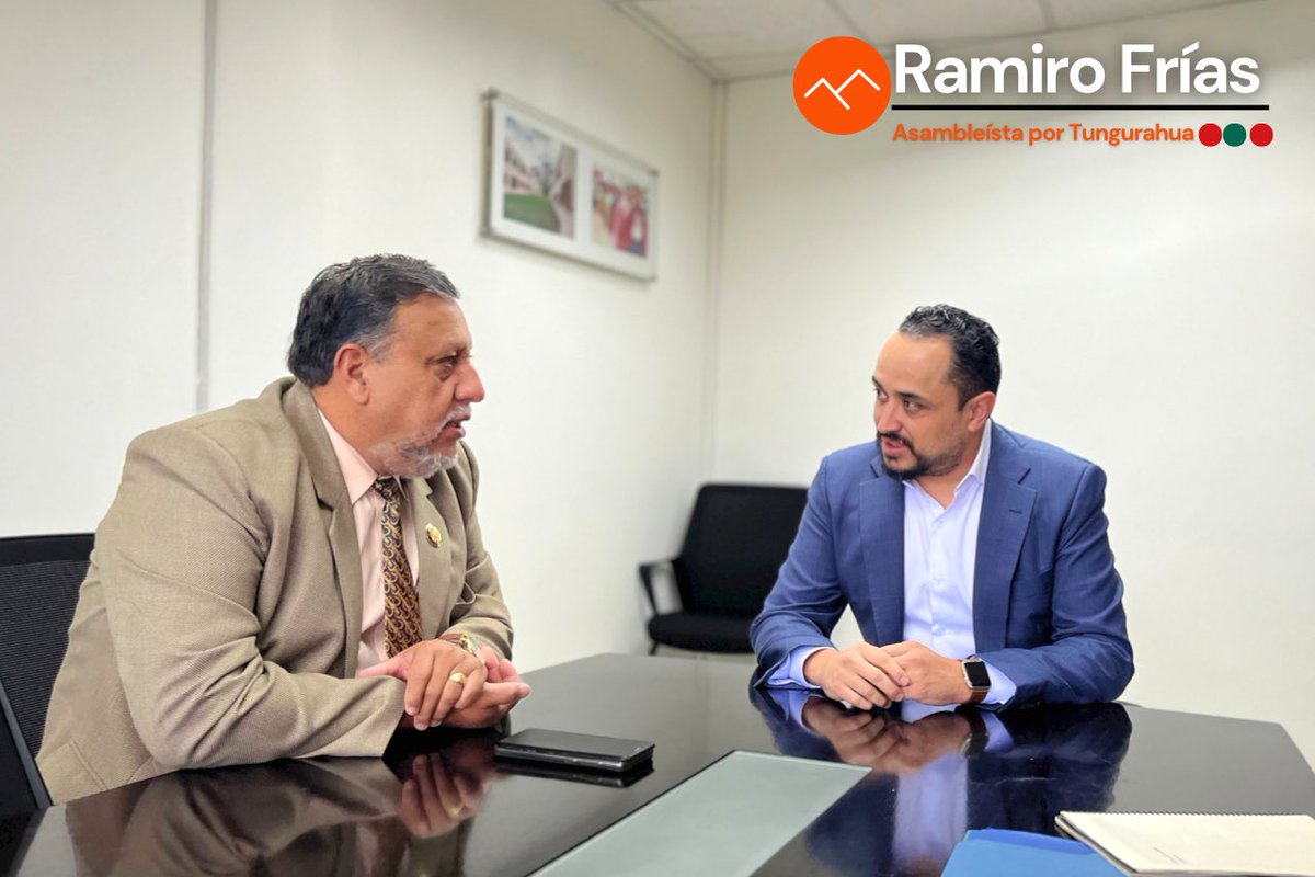 🟠 Hoy, mantuve una reunión con el Viceministro de Educación, Dr. Andrés Chiriboga, para dar seguimiento a los procesos de fiscalización sobre las escrituras de la cancha del barrio Callate y que esta sea utilizada por la Escuela Especializada Santiago de Píllaro.