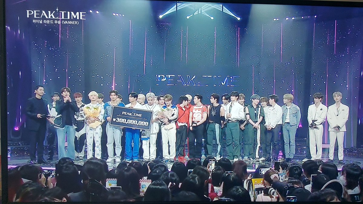 aliibarreras's tweet photo. #PEAKTIME #FINALEPISODE
#kyuhyun
#VANER
#MASC
#TEAM24
#BAE173
#DBK
#MONT
(No audio) https://t.co/1jcBwW2HJW