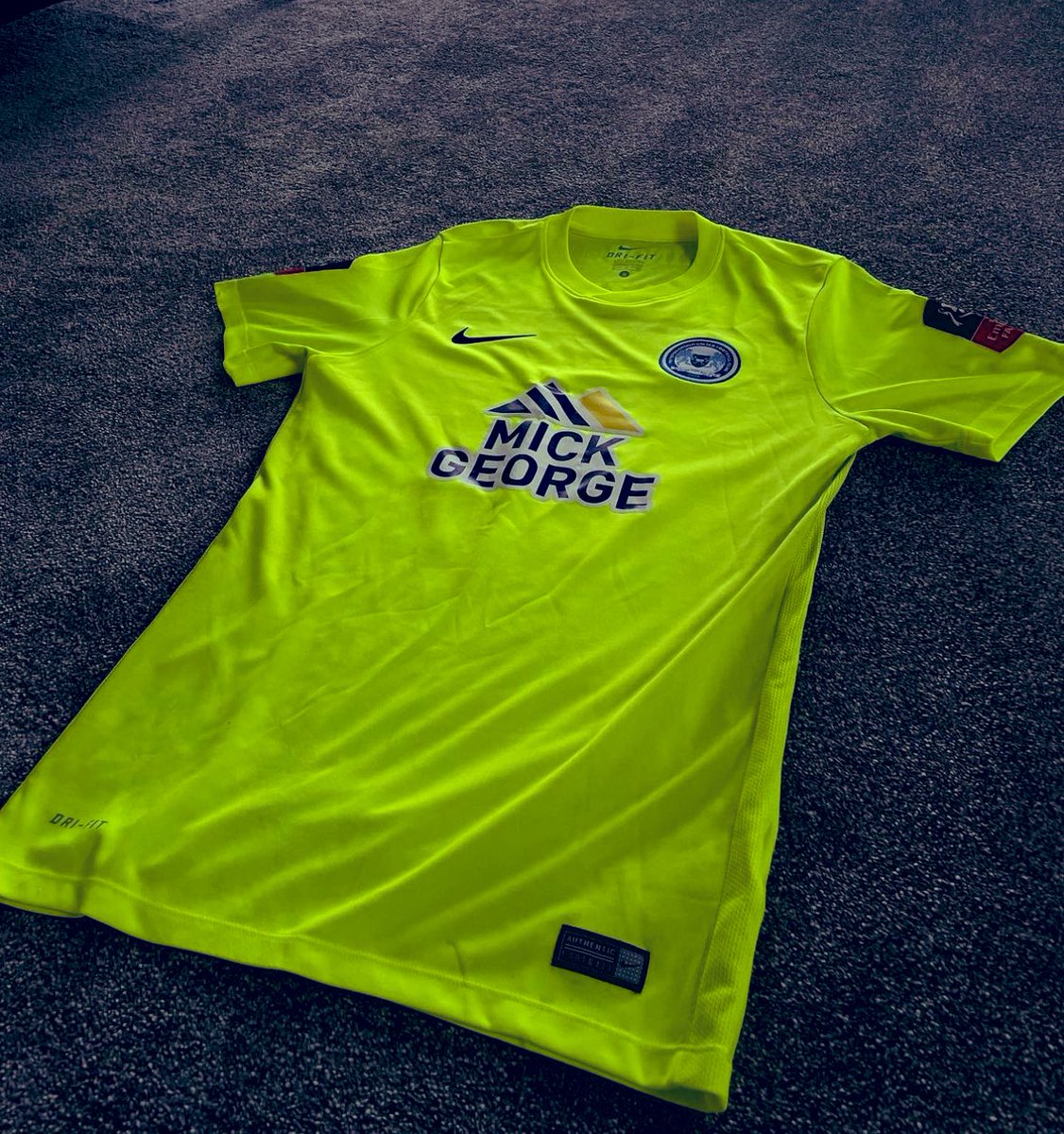 PufcMatchworn's tweet image. Matchworn shirt: 
- 2017 FA Cup 3rd round 
- Chelsea v Peterborough 
- Michael Smith  
@theposh 

#posh #matchwornshirt #peterboroughuk #chelsea #england #worldcup #facup #smith #facup2017 #away #awaydays #nike #signed #matchworn #princebuild