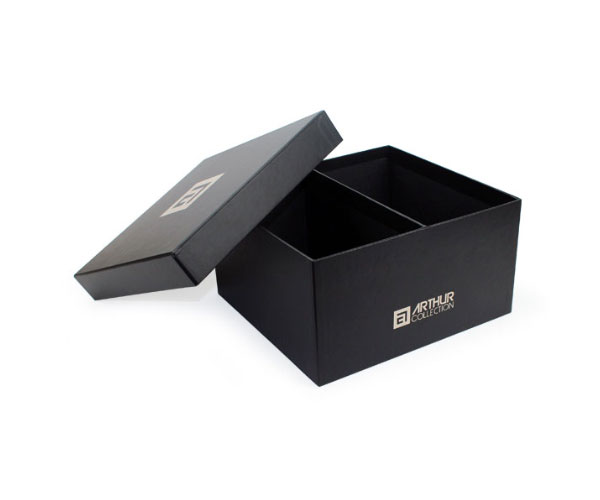DonaldMax212's tweet image. If you want custom two-piece Boxes for Valentine’s chocolates, you can get these boxes in heart shapes. Furthermore, cylindrical two-piece packaging boxes are available for jewelry, perfumes, makeup brushes, etc. bit.ly/3GWQjxx

#customboxes #twopieceboxes #packaging