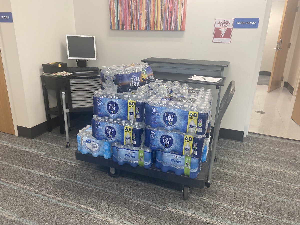 Just delivered water from New Mt. Olivet AMEZ Church for the <a href="/Sunset_Park_CAS/">Sunset Park</a> Springtime Math Extravaganza Family Night. Proud to support our community school! <a href="/nakia_barnes/">Nakia Barnes</a> <a href="/RockHillSchools/">Rock Hill Schools</a>