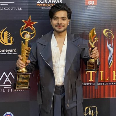 vikassotravicky's tweet photo. #NewProfilePic https://t.co/bRsW2JKyV4