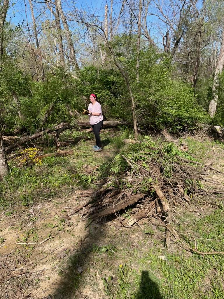 Our #ForestFrinds teachers getting outdoor classrooms ready!

ymcalouisville.org/programs/youth…