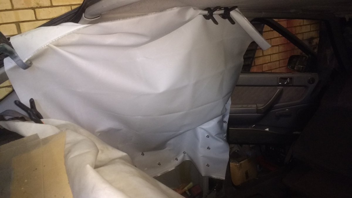 TK42138's tweet photo. One can never have too many fire blankets when grinding, cutting or welding. Investigating the patches of rust on N/S arch hasn't revealed any signs of filler or previous repairs. Paint is original. #R8Rover216GTi #Wheelarch #ninetieshothatch https://t.co/bjlEZiOYcj