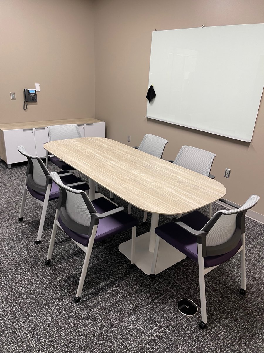 Fre3domInterior's tweet photo. The NKC Plaza building is a multiphase project including a technology area, professional development space and private offices. The client needed a space that was welcoming and comfortable for the district staff members that were working to advance their professional careers. https://t.co/hVNzwfOMoj