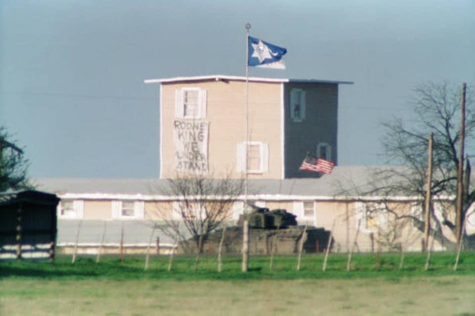 Montana_LP's tweet photo. “The American government will murder your entire family, burn your home and church to the ground, remove your flag and fly thier flag over your burnt remains and send any survivors to prison, then they will investigate themselves and find they did no wrong...

            THIS HAPPENED IN AMERICA 

             February 28th April 19th 1993
   
             NEVER FORGET WACO TEXAS”

— @Last_Free_Man