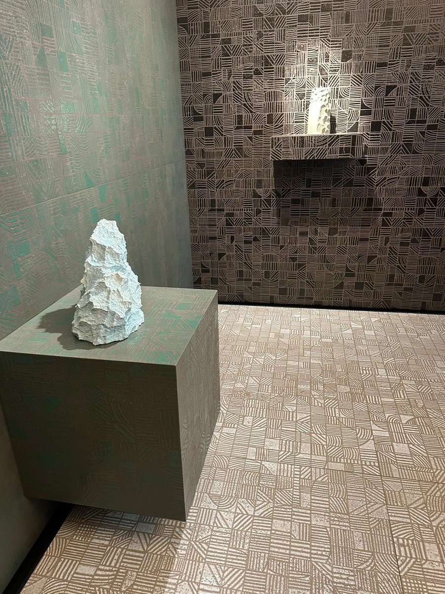Arredosalaria's tweet photo. 📷 DAY 2 - Oggi al @fuorisalone  da @mutinaceramics  New Collection Mater, Chamotte e Jali di Patricia Urquiola e Fringe di Michael Anastassiades, la primissima collezione in ceramica.

#Salonedelmobile2023 https://t.co/QuwHUzNlhC