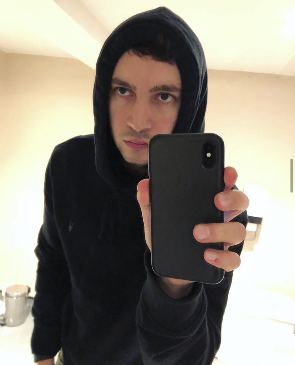 pilotsgallery's tweet photo. @tylerrjoseph via instagram five years ago “south america was incredible. mexico here we come”
-
#twentyonepilots https://t.co/V7O4id4p1B