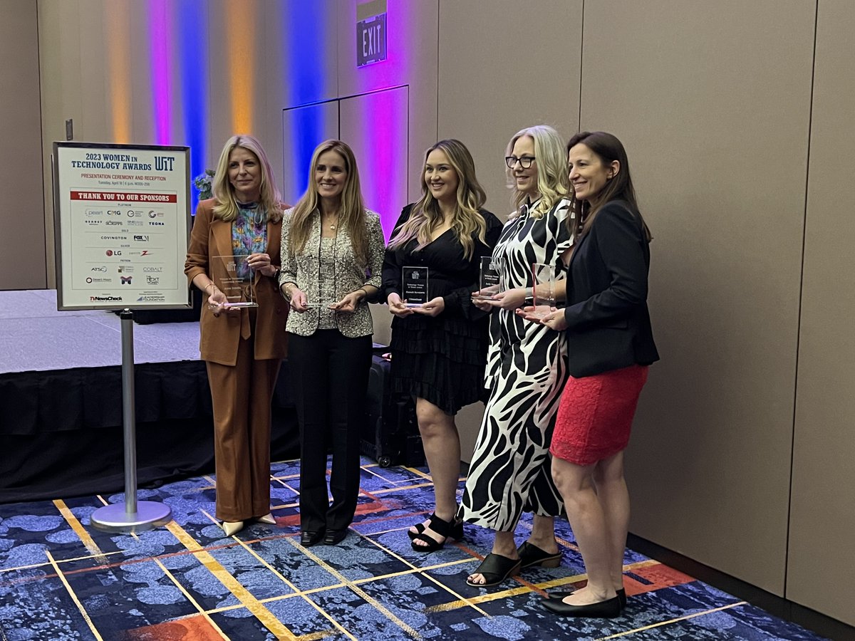 Anne P Schelle tweet media