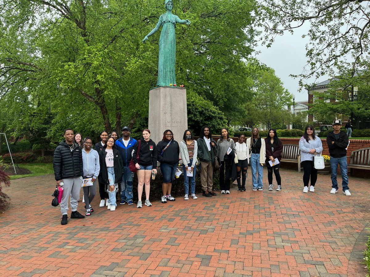 Middle College of Forsyth tweet media