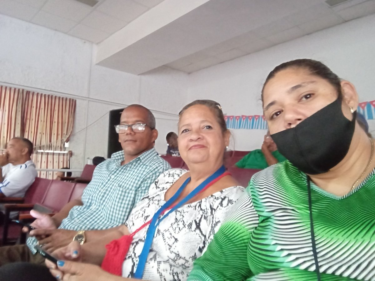 AnelisCeruto's tweet photo. Matutino en la UAM por el 19 de abril conversatorio de un combatiente de Playa Giron.
#CubaViveEnSuHistoria https://t.co/ap3U27ald3