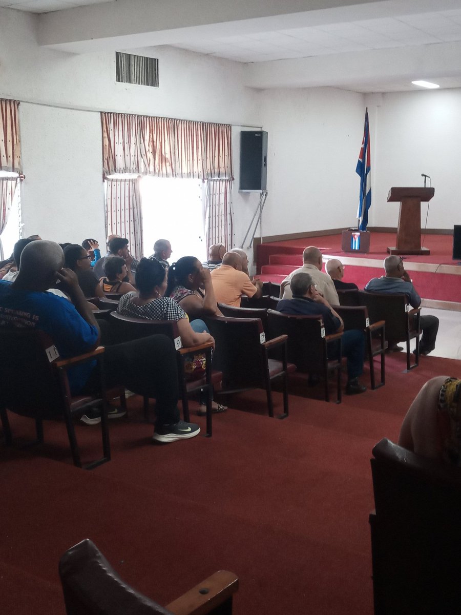 AnelisCeruto's tweet photo. Matutino en la UAM por el 19 de abril conversatorio de un combatiente de Playa Giron.
#CubaViveEnSuHistoria https://t.co/ap3U27ald3