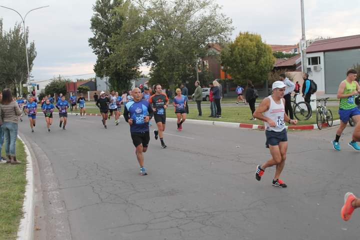 goicos91's tweet photo. Disfrutando de otros 21k. Medio Maratón A Pampa Traviesa. 

1h36 a 4.32 de media. https://t.co/Yxl0m5T9zl