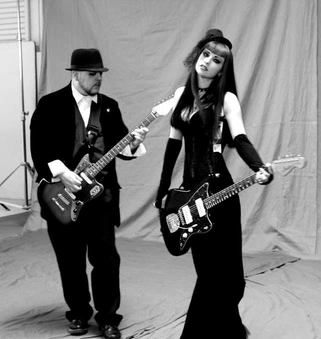 Myself and Fuchsia from @bellalunemusic filming our one and only video Dreamgaze video for the track Wasteland. 13 years ago!!?? 🤘#shoegaze #dreampop #postpunk #darkwave