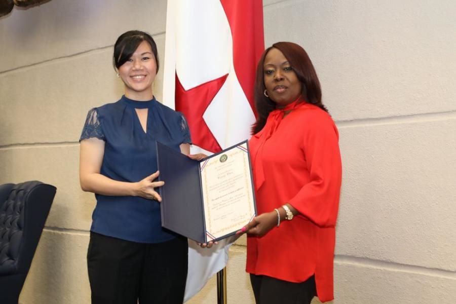 chencandy's tweet image. Honorable Señora por un día 🤣. Fue un honor ser uno de los ciudadanos reconocidos por la Asamblea, por haber presentado Proyectos que hoy en día son Ley de la República. Gracias a @Crist_Abrego @con_ciud por propulsar este fervor de contribuir al país. A @ZambranoAbdias x el vid