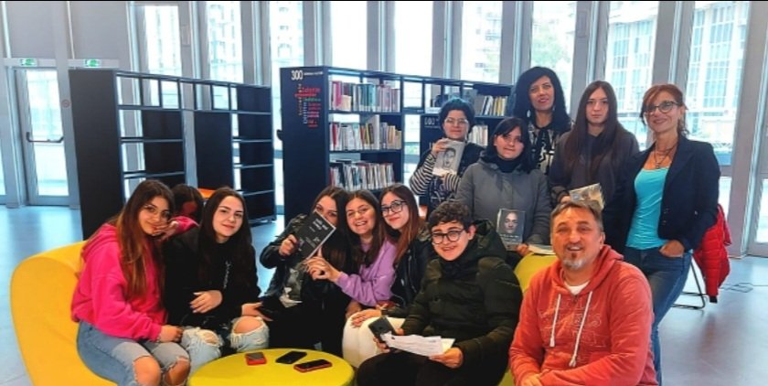 LisideTaranto's tweet photo. I nostri ragazzi nella splendida  biblioteca Acclavio di #taranto @ComuneTaranto @RegionePuglia @MIsocialTW @G_Valditara @MiC_Italia @g_sangiuliano https://t.co/95LMdetlL7