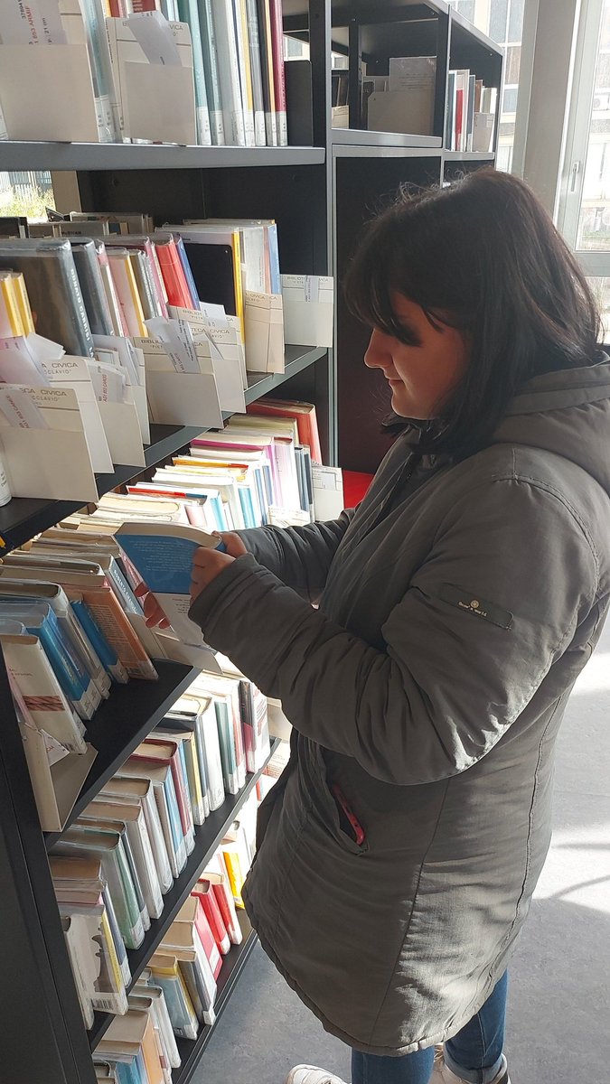 LisideTaranto's tweet photo. I nostri ragazzi nella splendida  biblioteca Acclavio di #taranto @ComuneTaranto @RegionePuglia @MIsocialTW @G_Valditara @MiC_Italia @g_sangiuliano https://t.co/95LMdetlL7