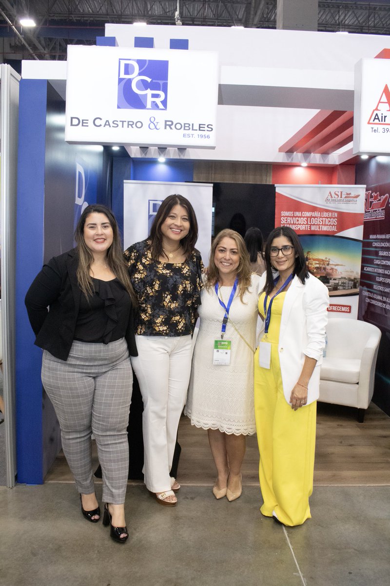 coelpty's tweet photo. En el marco de la Expo Logística 2023, #COEL ofreció un ciclo de entrevistas a mujeres en los diferentes sectores logísticos celebrando el Mes de la Mujer 👏 moderado por Monica Velez, Directora de Inversiones & Negocios.
#coel #expologistica #expologisticapanama #coelpty https://t.co/du1YSmuyx3