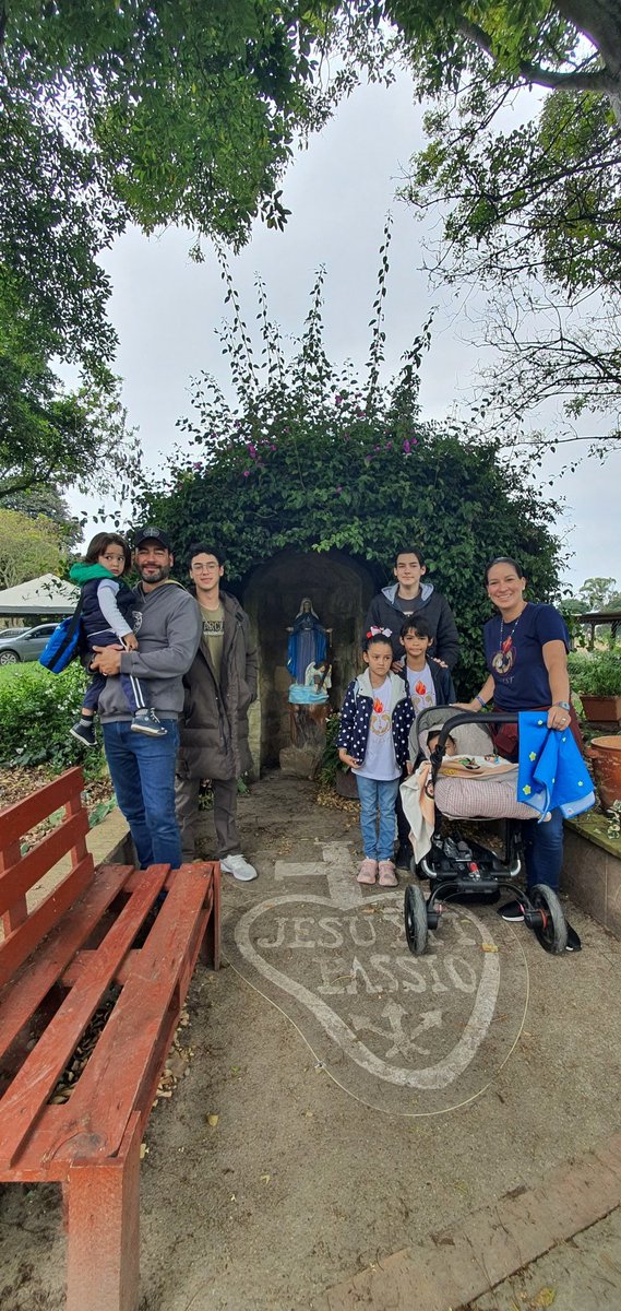 JuanpaobregonR's tweet photo. El estado no puede elegir e imponer sobre nuestros hijos las ideologías y "educación" sexual que ellos consideren, pasando por encima de la tarea que Dios nos encomendó a los padres de educar a nuestros hijos desde el amor de Dios y lo que eso conlleva 🙏
#LosPadresEligen https://t.co/3jXNqk850i
