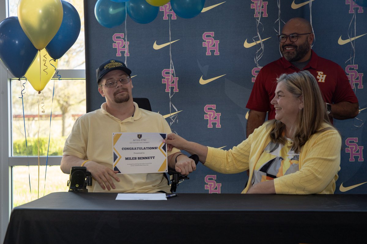 jcityTNschools's tweet photo. Last Friday we had a wonderful time celebrating @ScienceHill_JCS students Miles Bennett & DeAngelo Pender for signing w/ the @etsu Access program. We also had a special appearance by current ETSU Access student and #TopperForLife Jeremy Marlor.
https://t.co/VRtgtjNEBn https://t.co/3ViIZvjaOD