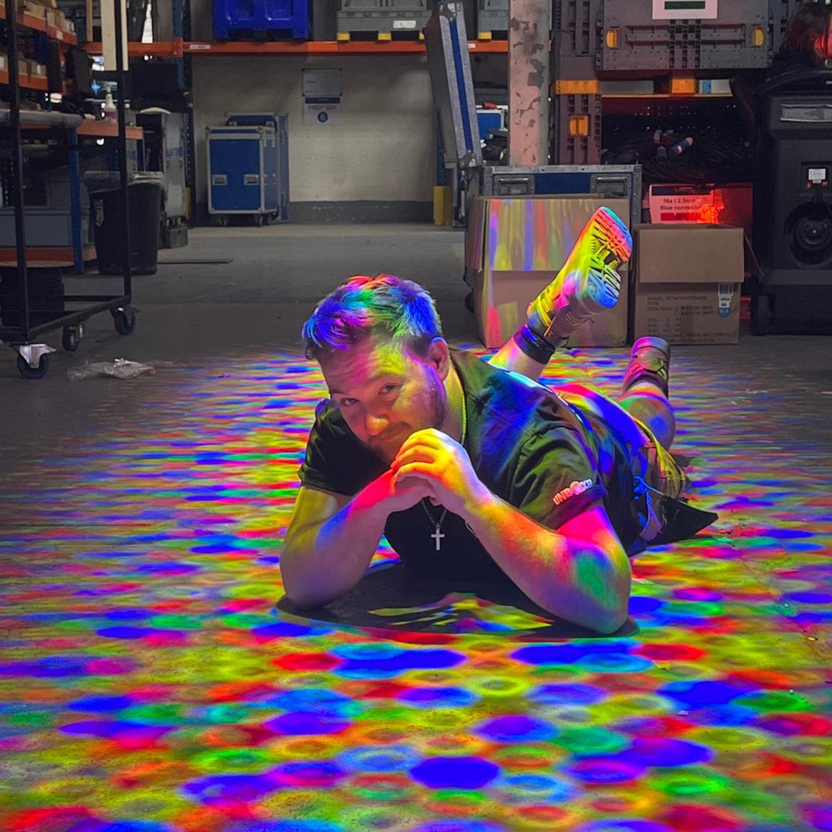 EnlightenedLx's tweet photo. Warehouse Wednesday!
Our technicians couldn’t resist performing their best calendar poses while putting our new ETC ColorSource V’s through their first run-up!
#enlx #warehousewednesday #teamenlx #prolx #ElectronicTheatreControls #etcuk #theatretech #eventtech #eventprofs https://t.co/5F71E2rwv5