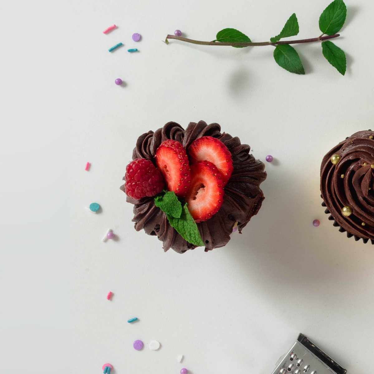 HappyStudioMx's tweet photo. Impulsamos a las marcas a que sacudan el mercado. En esta ocasión en Happy Studio creamos la identidad de marca de RicoNais, un taller especializado en el diseño y la elaboración de postres y pasteles.

Hay emociones que no se sienten, se saborean.

#happystudio #branding https://t.co/qLsa4cJcuS