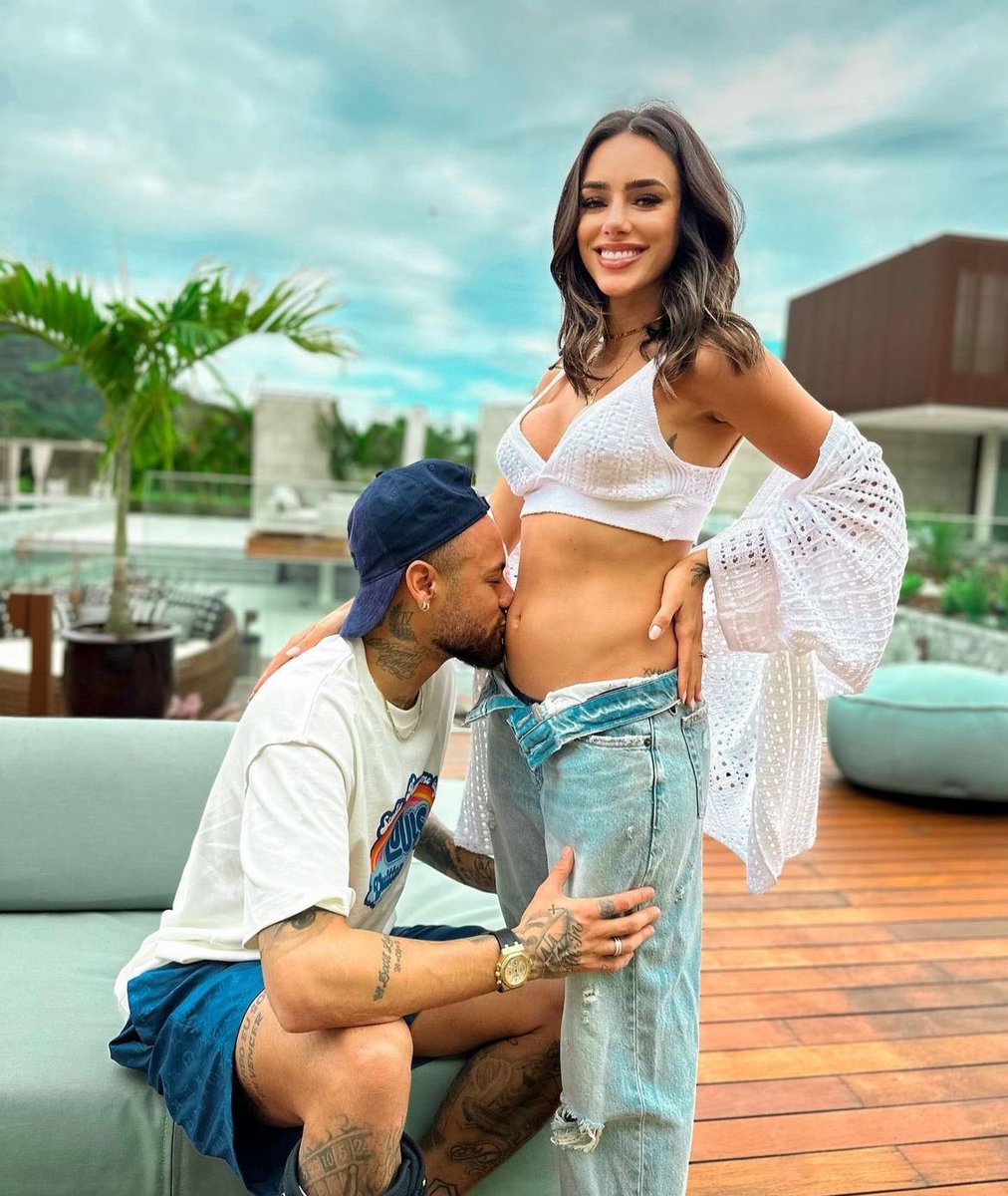 radiomuneraspm's tweet photo. Neymar será papá…👏🏼 Así lo confirmó en su cuenta de Instagram su novia @brunabiancardi5 https://t.co/ksD3Y9wCcf