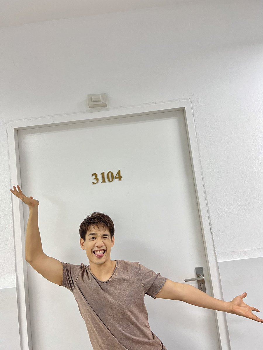 KieKosit's tweet photo. เรื่องราวเมื่อวาน 
กองแรก 6เช้า-เที่ยงครึ่ง 
ถ่าย รพ. แถวบางนา 
กองที่2 บ่าย2-4ทุ่ม 
ถ่าย รพ.แถวหนองแขม 

หลังจาก4ทุ่มโชคดีที่ไม่เข้า รพ. 

@nammon_ktn 
#nammon_ktn https://t.co/b7ZEg6E16I