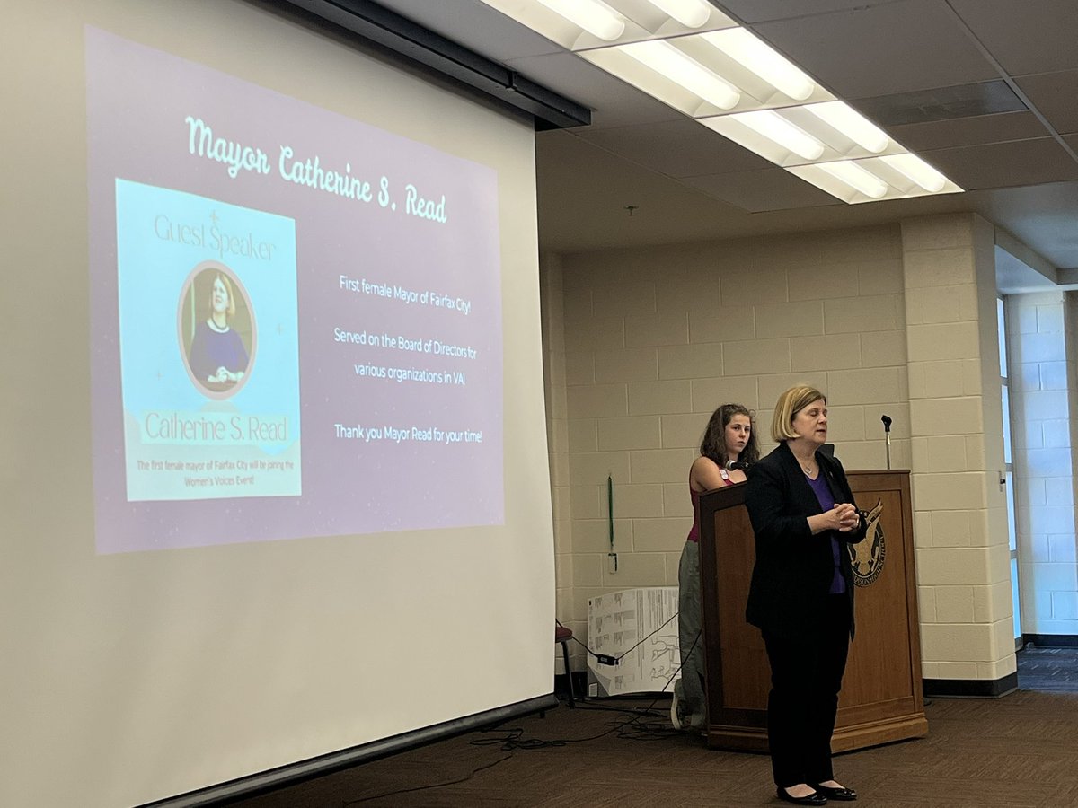 EDuncanH's tweet photo. Thank you, @csread for speaking to youth at my high school about the importance of women in politics. It was an honor to have you as our keynote speaker at the Edison Women’s Voices Summit. Thank you for inspiring us and encouraging us to keep up the fight for representation. https://t.co/UTDyawCROM