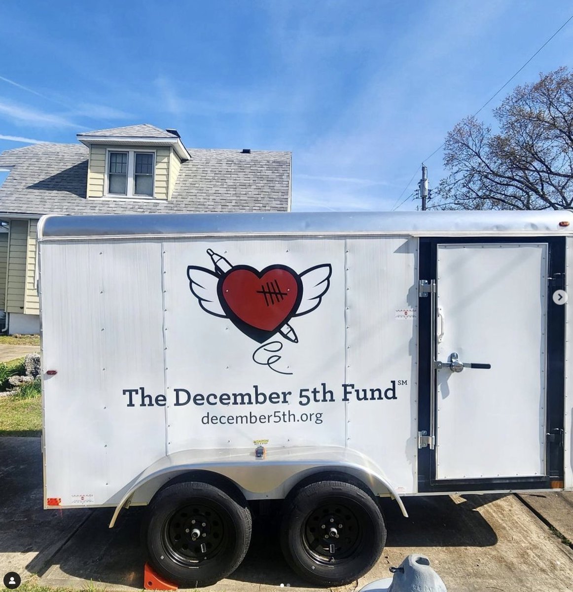 GlanceCreative's tweet photo. Decals for one of our favorite non-profit’s trailer. @thedecember5thfund #wedoitall https://t.co/CY5DquCIig