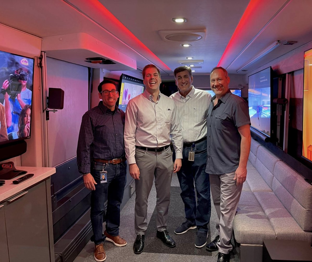 VIZIO's tweet photo. The #VIZIOBus hosted our friends at The @WeatherChannel and @AllenMGroup last week! We had a great time sharing the latest updates coming to VIZIO Smart TVs and Sound Bars. ๐
Where do you want to see us next? ๐ https://t.co/zT0DS0S4gi