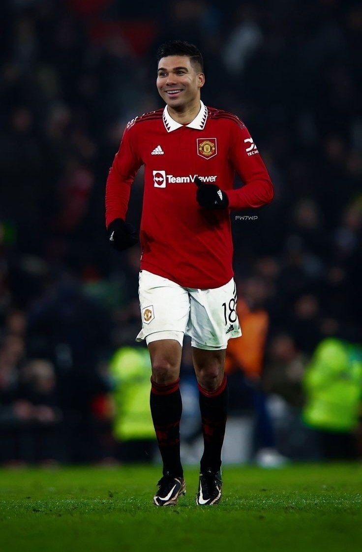bizzlyy's tweet photo. I'm following back everyone who likes and Retweets this. 🔴⚪
Drop your handles to be followed back. 
#MUFC  #MUFC_FAMILY https://t.co/Ee5hIDtFDH