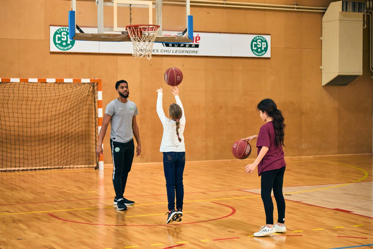 Limoges CSP on Twitter "Entre deux entrainements, Will15Yeguete, NicolasLang15, marekklassen