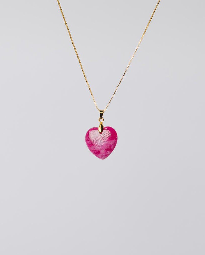 maybeeevirgo's tweet photo. this heart pink jade necklace https://t.co/wmq9uakHLm