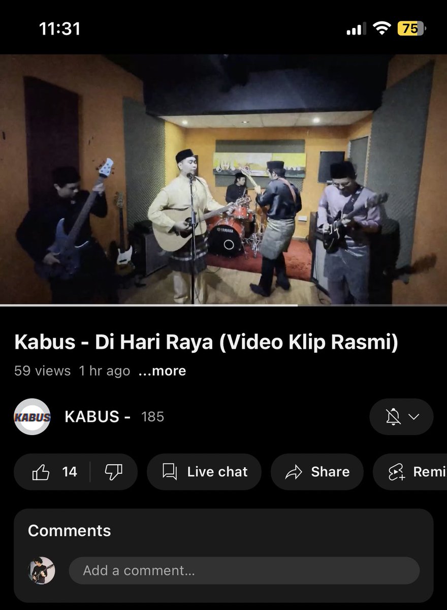 MV “Di Hari Raya” dari <a href="/kabus46400/">Kabus</a> sudah boleh ditonton di Youtube. 

Jemput tonton dgn tekan link ni!

youtu.be/PoBj_NF_4fw

Selamat Hari Raya