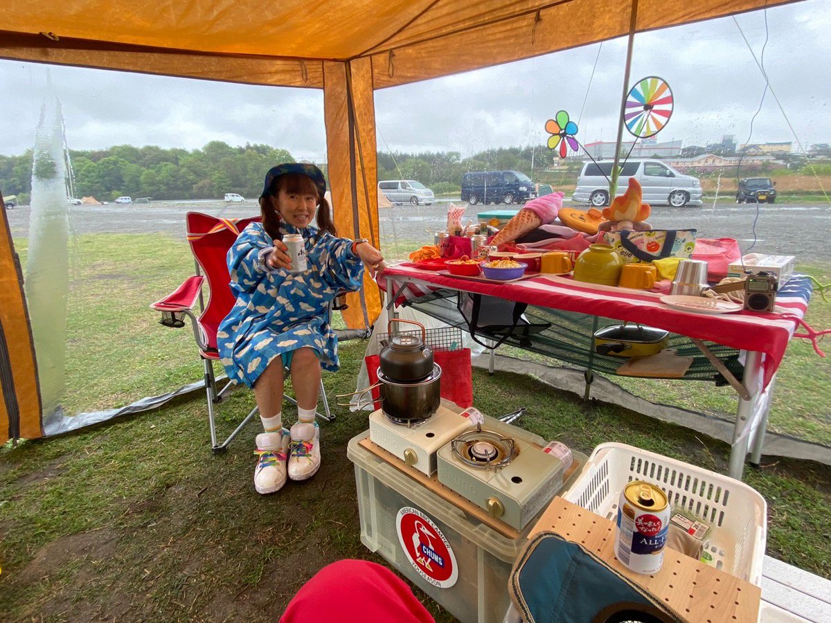 kiittan's tweet photo. ●雨でも☂️レジャろう🙆‍♀️
●キャンピングトレーラー🚗🚌たまごちゃんは🥚
『雨ニモマケズ風ニモマケズ雪ニモ夏ノ暑サニモマケヌ』
丈夫な鉄のテント‼️
●小笠原レース⛵に参戦する大洗マリーナの『弥勒』を応援に📣自船⛴出航予定だったけど〜👍
(土)雨予報で☂️断念(>｡<)y-
●2023/4/14(金)夜〜16(日) https://t.co/PhtXLFf9BN