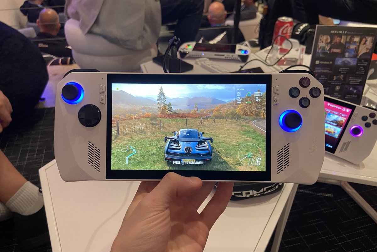 BobWulff's tweet photo. played with the ASUS ROG Ally last week and they will finally let me state publicly that its neat https://t.co/seGis6lpFa