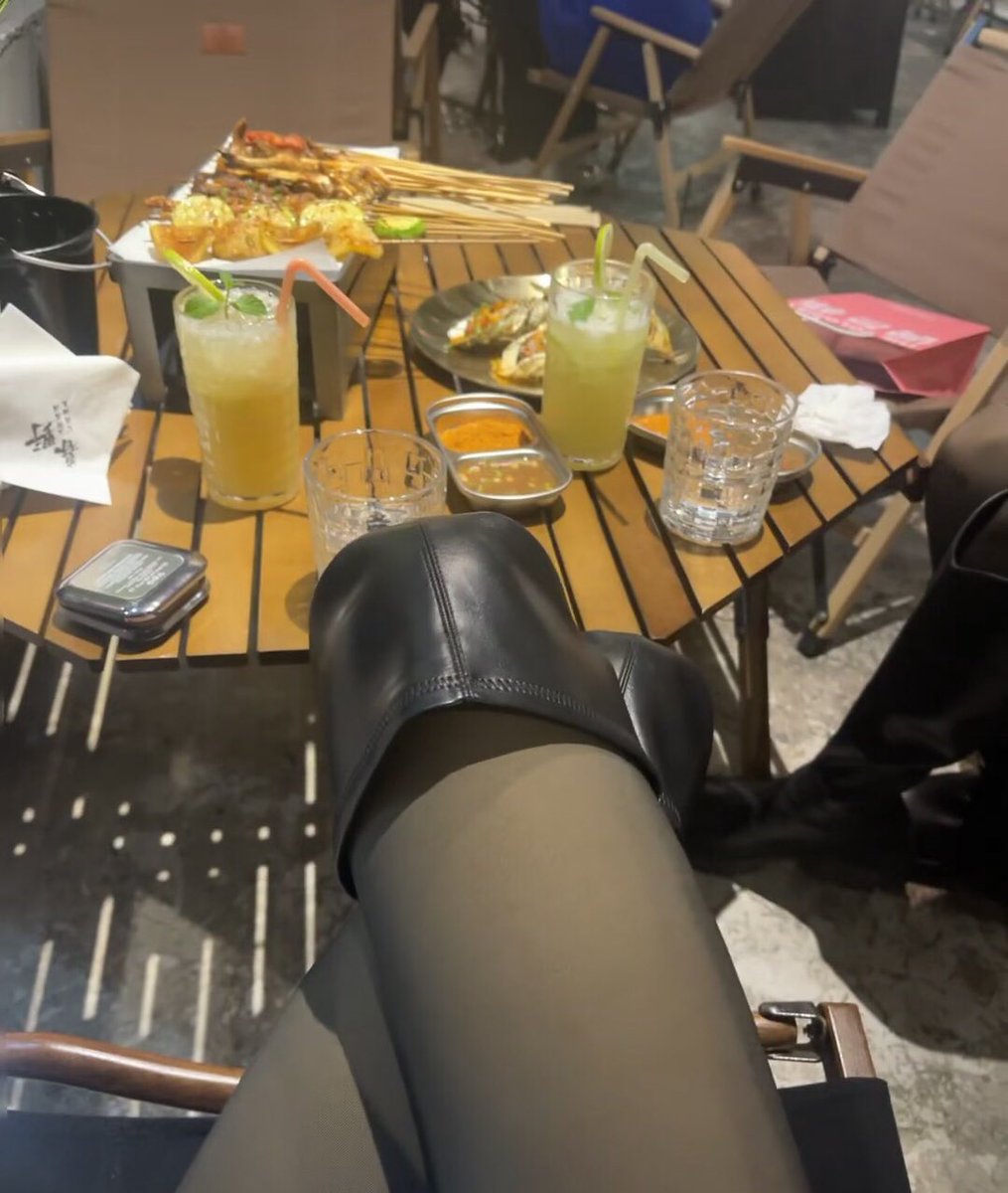 baibai52011's tweet photo. 深夜诱惑   #山东 #济南 #济宁  #自拍  #美食 #烧烤 #夜生活 https://t.co/DNXXxkg9l7