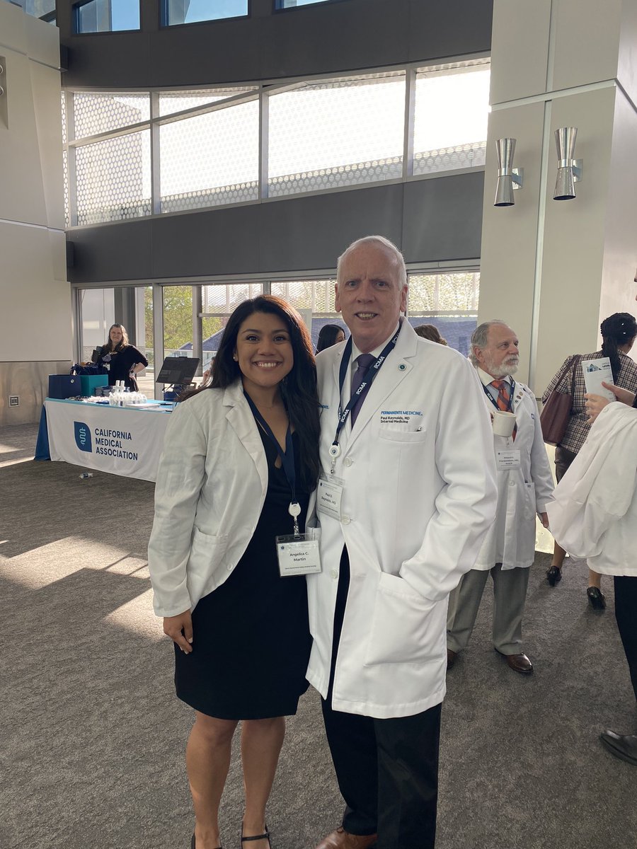 A_MartinMD's tweet image. Ready for a day of advocacy! First in-person advocacy day as a @UCDavisMed student since COVID cancelled the one in 2020. So excited to work with @CMAdocs and @SSVMS as a #CTSurg resident for the next 6 years while at @UCDavisHealth 👩🏽‍⚕️ #CMALeads #LatinasinMedicine #SurgTwitter