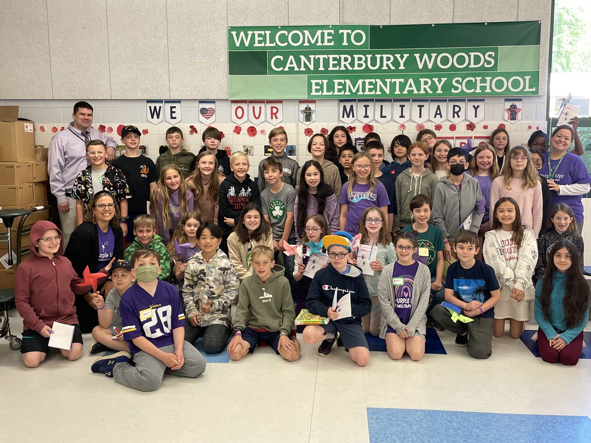 Canterbury_Wood's tweet photo. What a treat to spend some quality time with our military connected students today! Kids, we're so glad you're here! #PurpleUpFCPS #fcpsr5 #fcpsnews https://t.co/V5BS3BAdPI