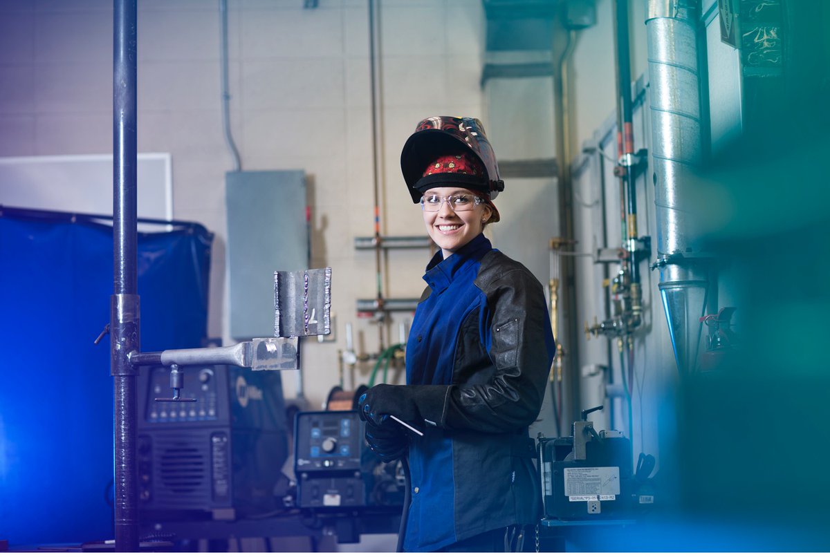 Financial pressure is a barrier to women entering trades. You can help change that with a gift to the #WomenInTrades award. Visit NAIT.ca/giving to learn more. #StudentAwards