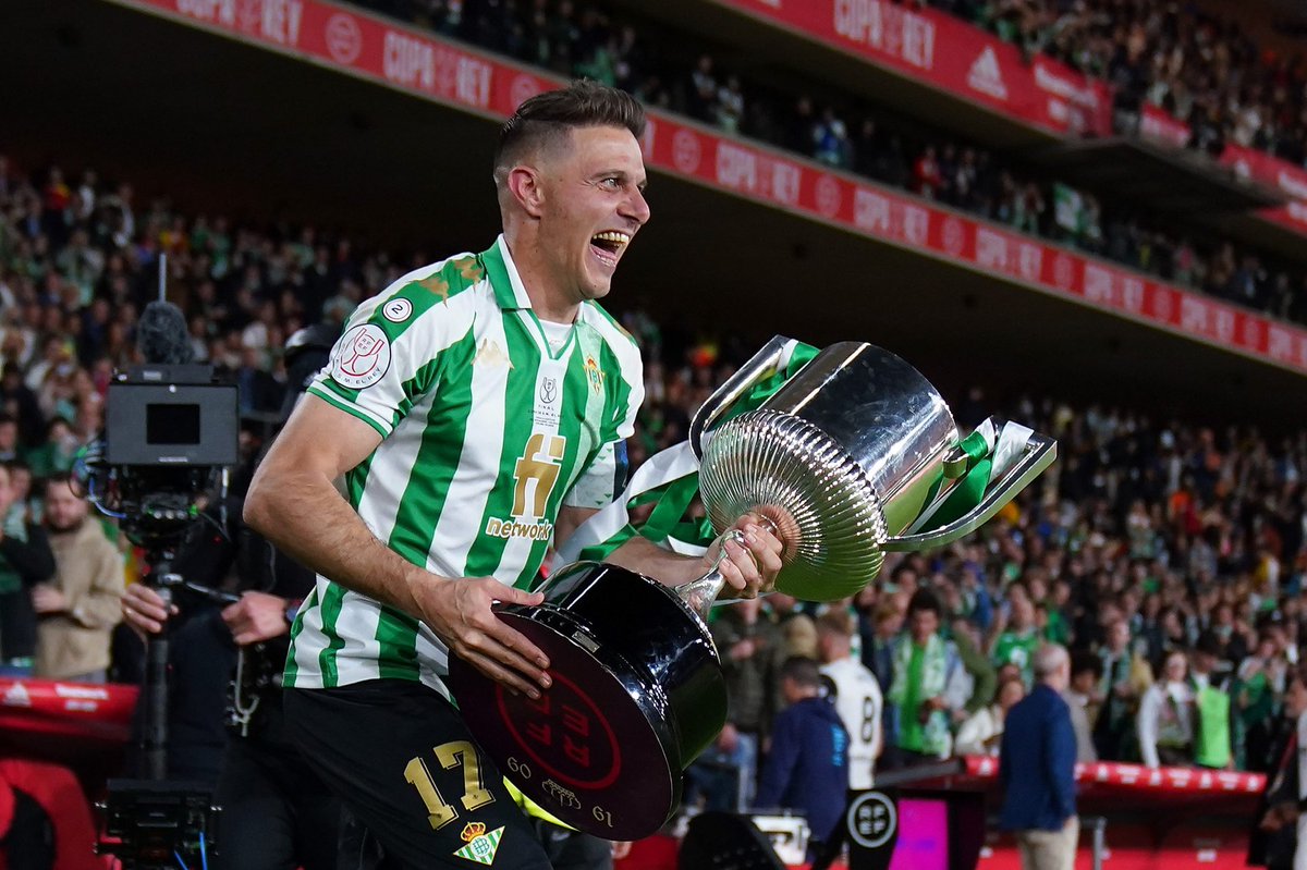 Budia95's tweet photo. Déjenme en paz, hoy se retira mi ídolo. https://t.co/FcrjYCCFK9