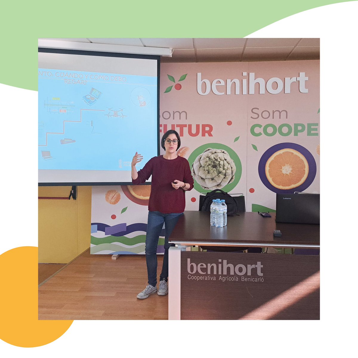 Benihort's tweet photo. 👬 @Benihort ha acogido la 𝐉𝐨𝐫𝐧𝐚𝐝𝐚 𝐝𝐞 𝐫𝐢𝐞𝐠𝐨 𝐞𝐟𝐢𝐜𝐢𝐞𝐧𝐭𝐞 𝐞𝐧 𝐜𝐢́𝐭𝐫𝐢𝐜𝐨𝐬. Las charlas han estado impartidas por Maria Amparo Martínez, del Centro para el Desarrollo de la Agricultura Sostenible, e Inma Rodríguez, de #IKOSTECH.

#Benicarló #Benihort https://t.co/EX9jrsGrXE