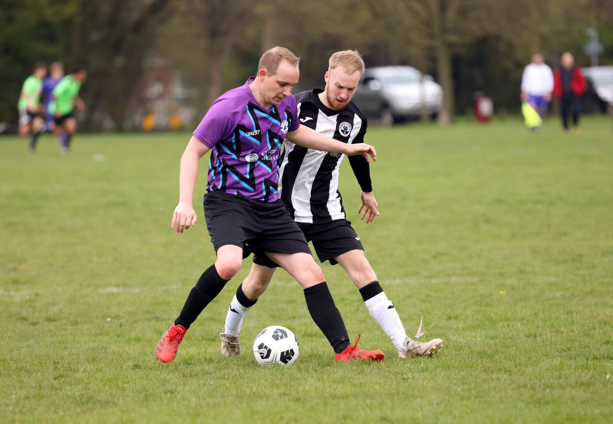 ParksFooty's tweet photo. Another Div 4 @the_portsmouth game at #paulsgrove on 16.04.23
#alsbar v @EmsworthTown Res
Photos at https://t.co/eVqH7LaP1E
#parksfootball #grassrootsfootball #sundayleaguephotos #oystermen https://t.co/d9iPQOlZSK