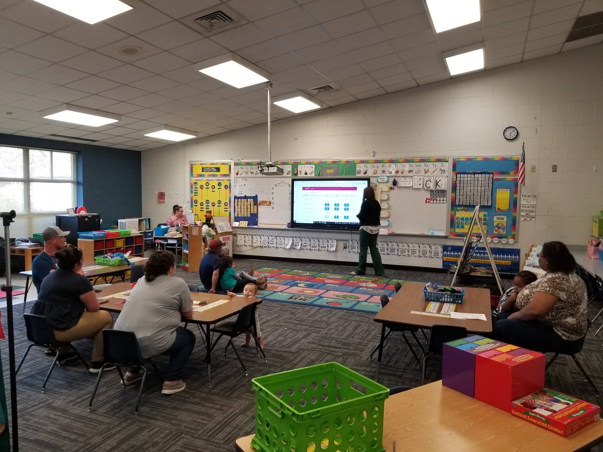 Louisburg Elementary tweet media