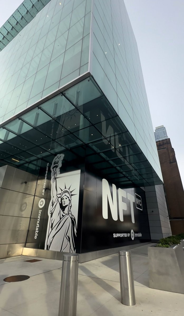 GM familia! NFT NYC was super good. Show us your favorite moments! One lucky winner who follows Jarritos, shares, and retweets in the next 24 hours will receive a case of their favorite Jarritos. Lets go!! 🗽✨