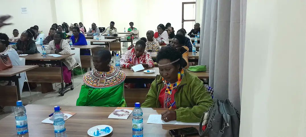 EileenWakesho's tweet image. My heart is full. The  #WomenLeadershipBootcamp was fulfilling.
Women from Isiolo, Samburu &amp;amp; Laikipia, elected in the #CommunityLand Mngt Committees are no longer sitting in the margins of land governance, they are at centre stage despite all the challenges.
#WomenLead