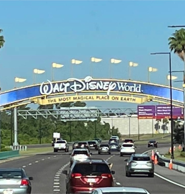 BMRStrong's tweet photo. Our BMR Marching Band is proudly performing at Disney World this week - so amazing! They are having a great time and spreading cheer in Orlando! 💜💛 https://t.co/3GGEheFOH9